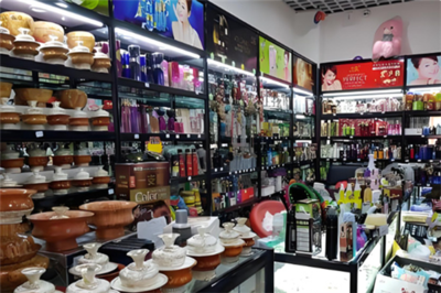 萬夢百貨中心 真實存在的日用品百貨新選擇